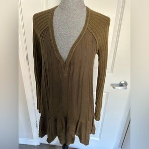 Free people women’s sweater,size XS/TP